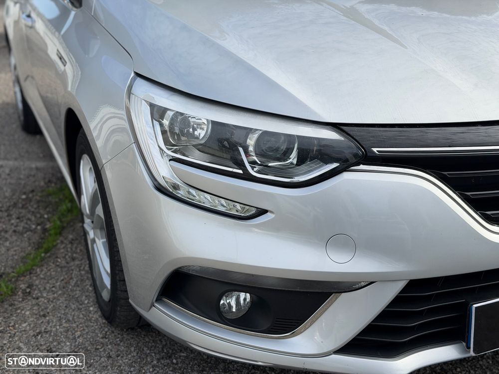 Renault Mégane Sport Tourer 1.5 dCi Zen - 4