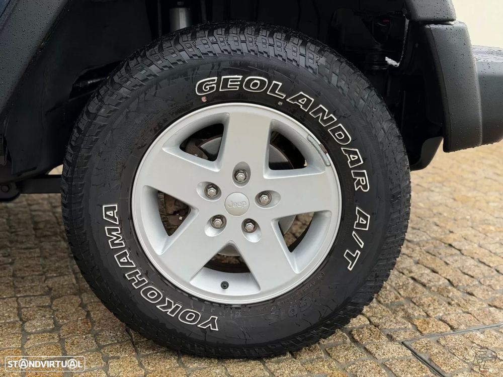 Jeep Wrangler 2.8 CRD ATX Sport - 6
