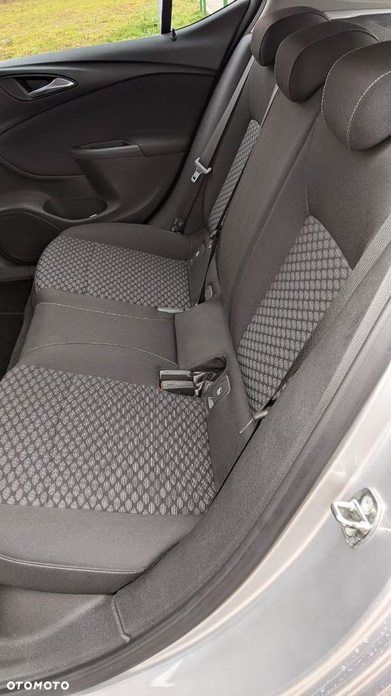 Opel Astra 1.4 T Enjoy - 6