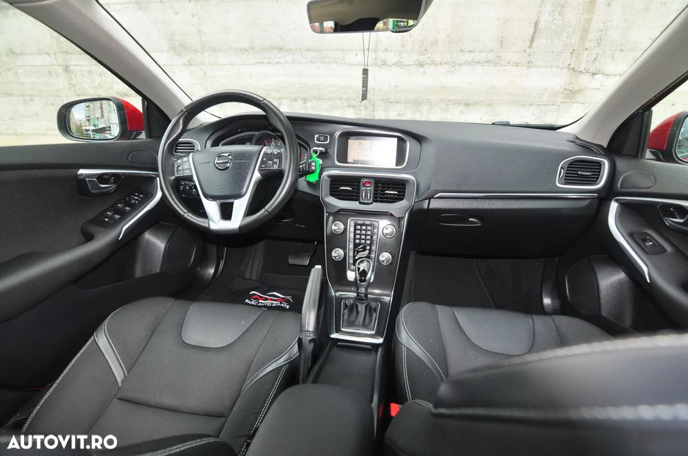 Volvo V40 T2 Geartronic Momentum - 5