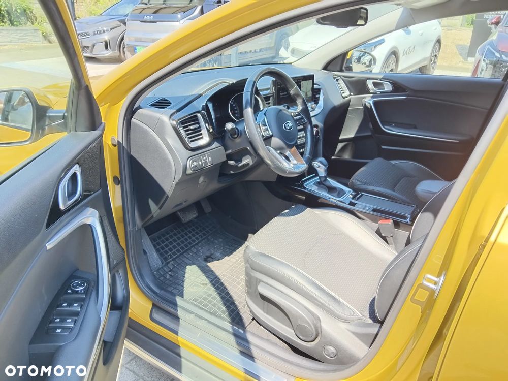 Kia XCeed 1.6 T-GDI L Business Line DCT - 24