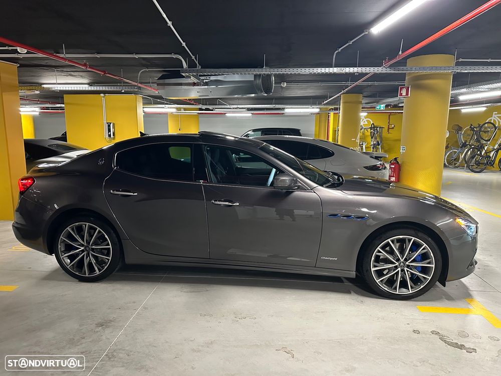 Maserati Ghibli Hybrid GranSport - 5