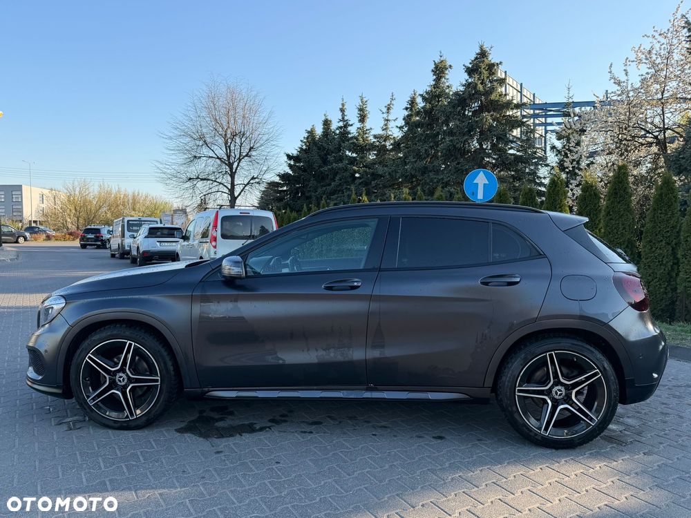 Mercedes-Benz GLA 220 CDI 4Matic 7G-DCT AMG Line - 5