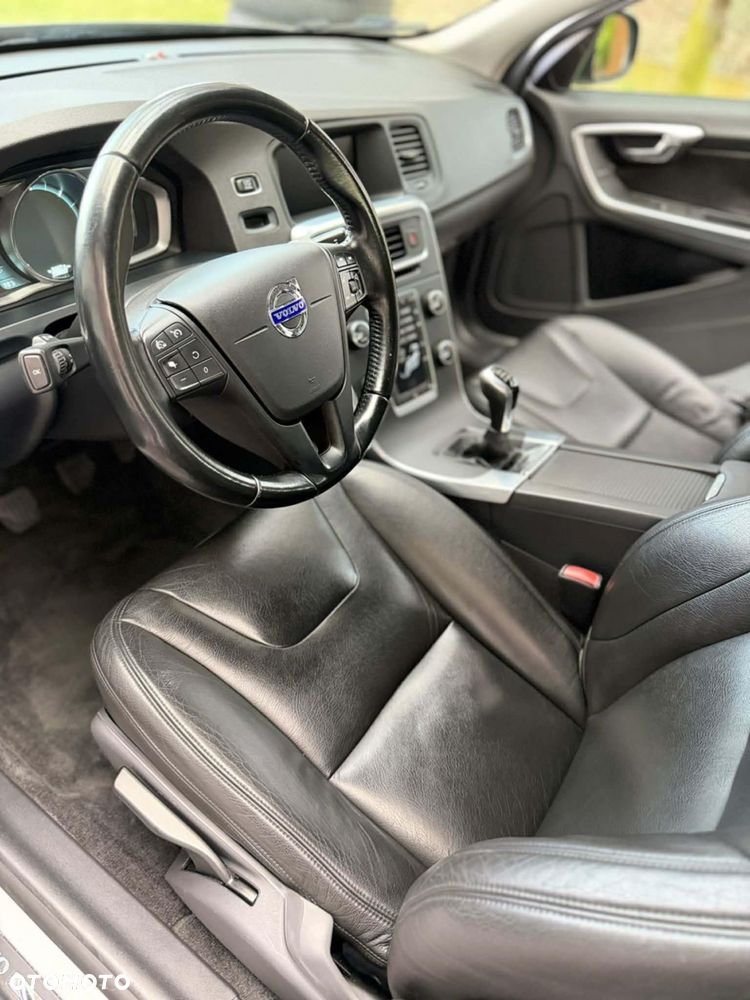 Volvo S60 D4 Momentum - 12