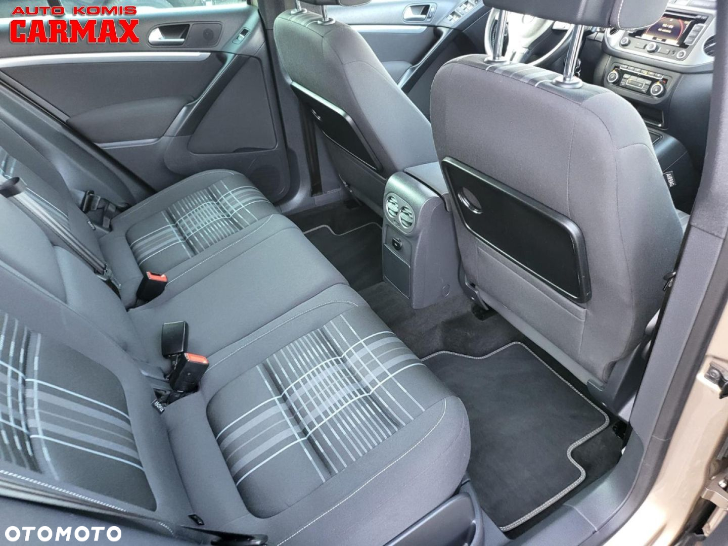 Volkswagen Tiguan - 27