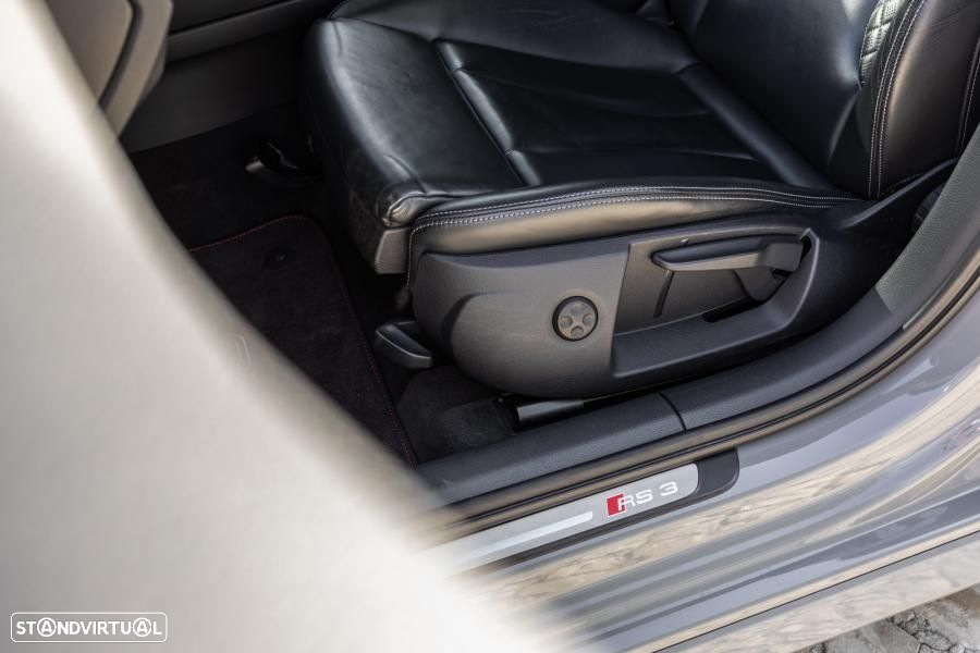 Audi RS3 Sportback 2.5 TFSI quattro S tronic - 46