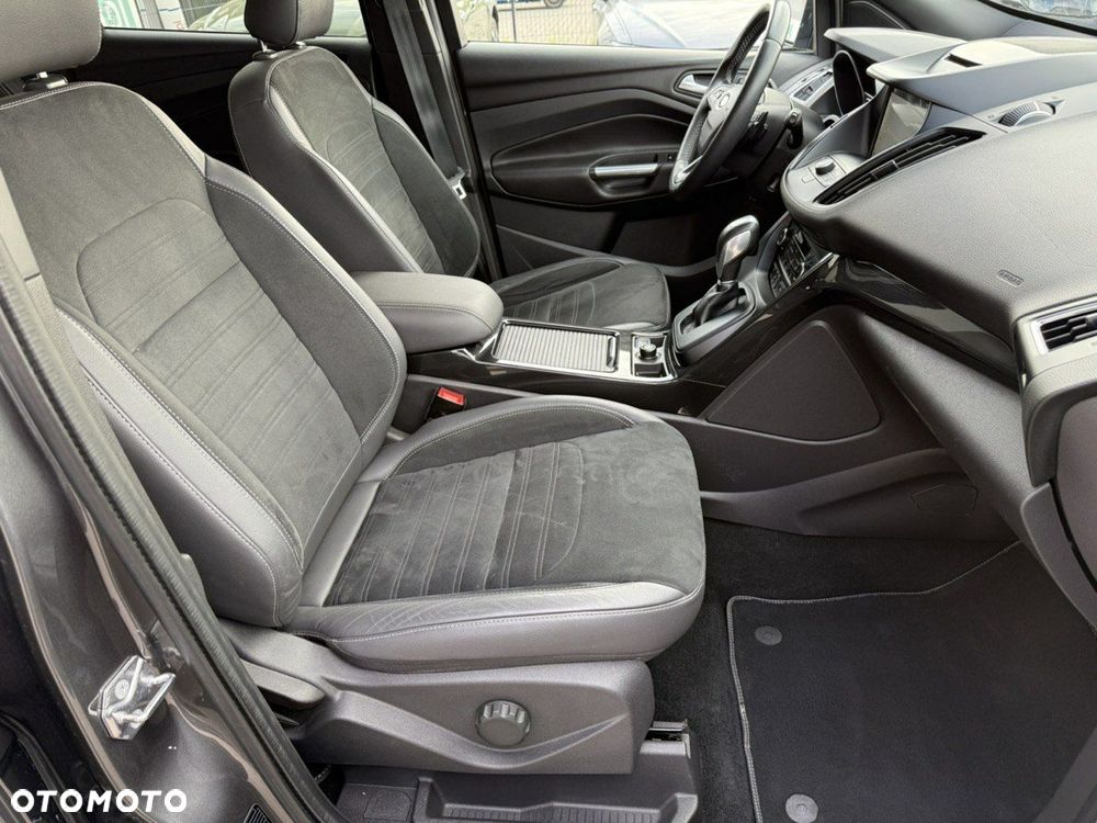 Ford Kuga 2.0 TDCi AWD ST-Line - 14