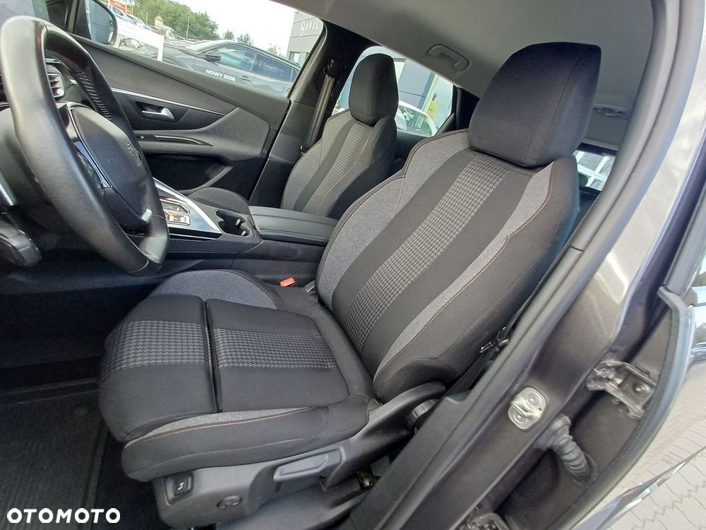 Peugeot 3008 1.2 PureTech Active Pack S&S EAT8 - 12