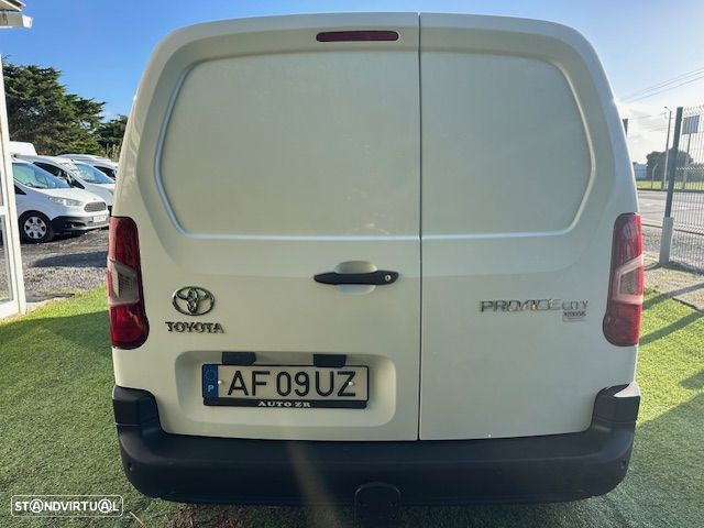 Toyota PROACE CITY 3 LUG. - 6