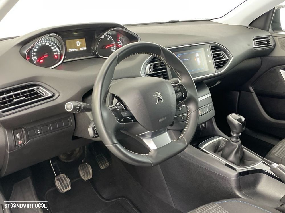 Peugeot 208 1.6 BlueHDi Allure - 15
