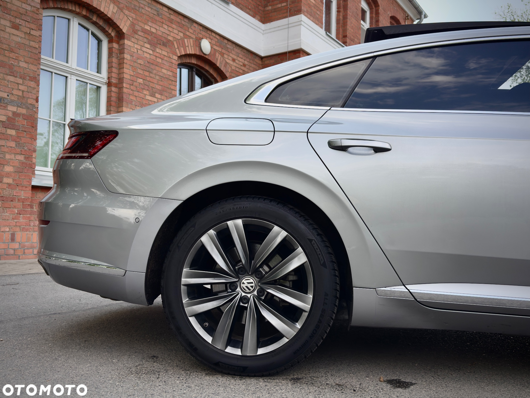 Volkswagen Arteon 2.0 TSI 4Motion R-Line Edition DSG - 4
