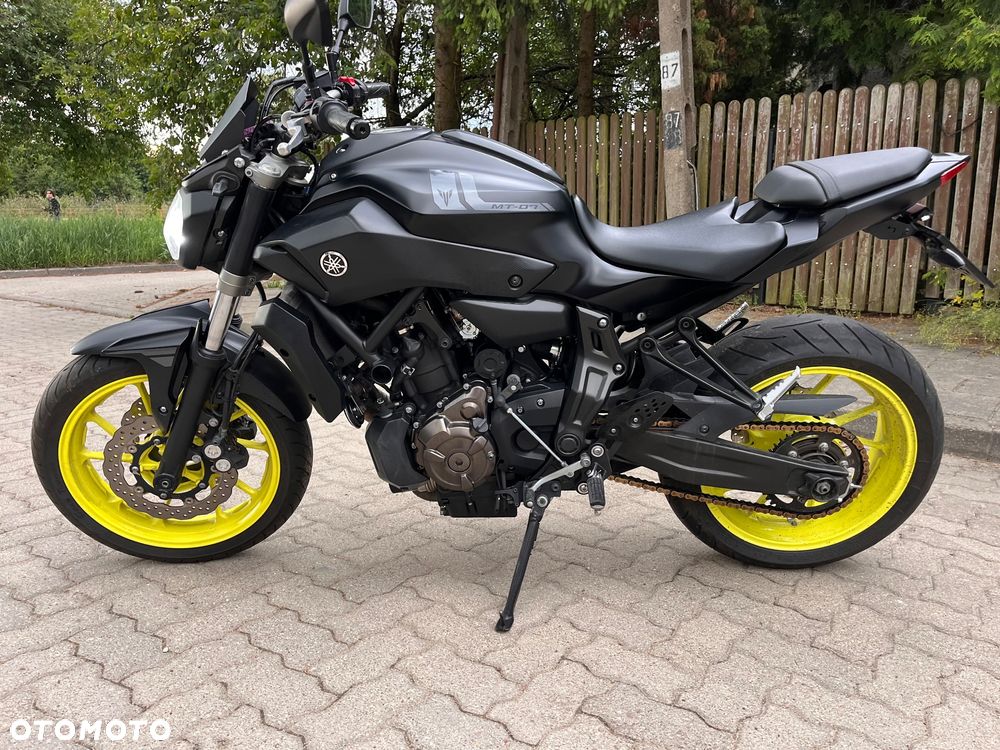 Yamaha MT - 2