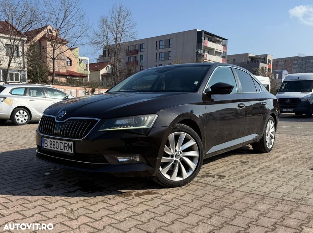 Skoda Superb 2.0 TDI DSG Ambition - 1