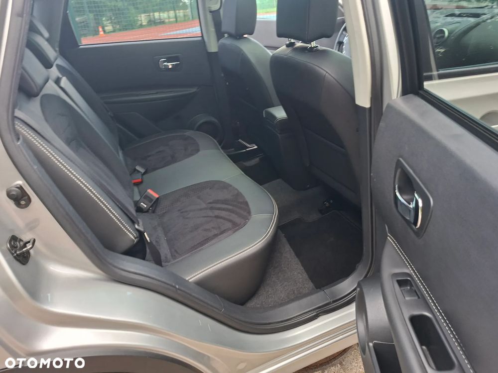 Nissan Qashqai 2.0 4x4 Tekna Premium - 15