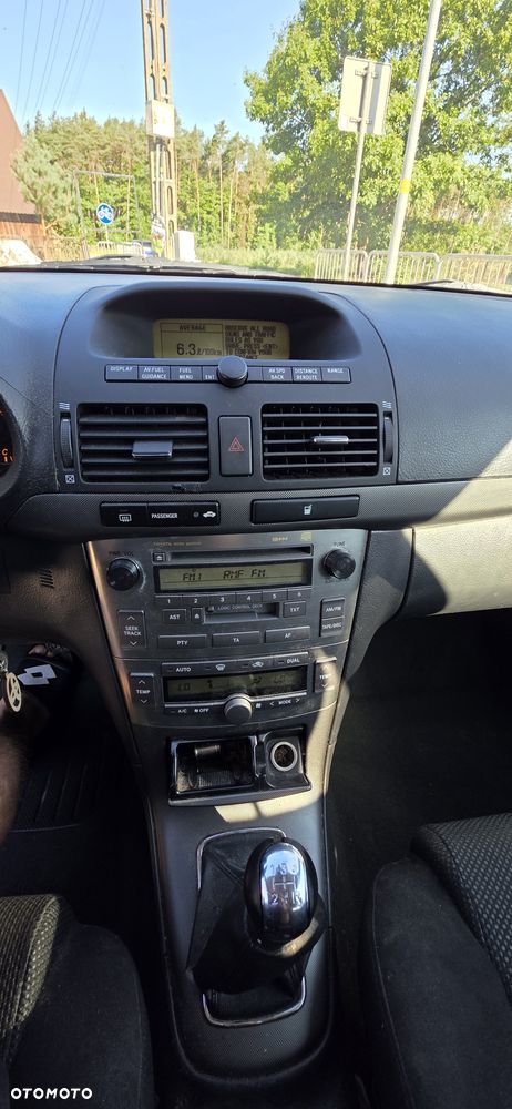 Toyota Avensis - 6