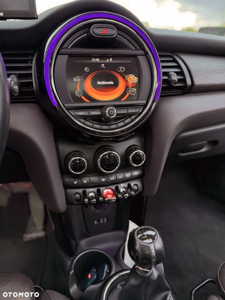 MINI Cooper Standard - 25