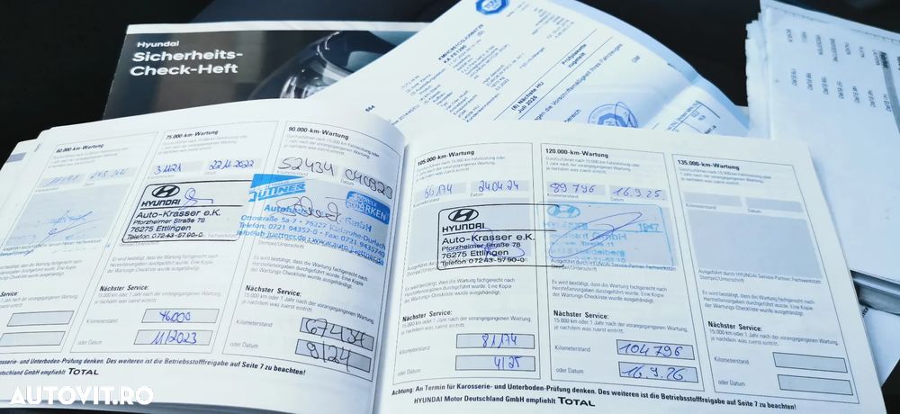 Hyundai IONIQ 1.6 GDI Premium - 24