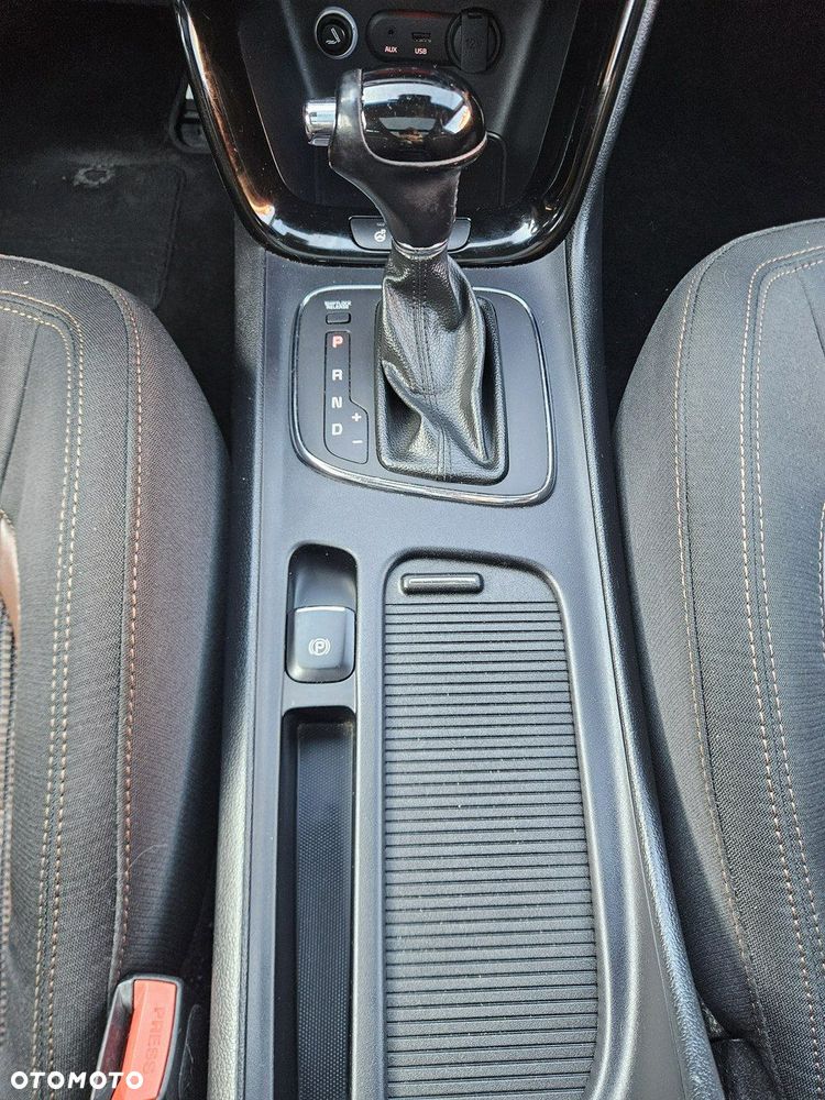Kia Ceed 1.6 CRDi 128 Platinum Edition - 29