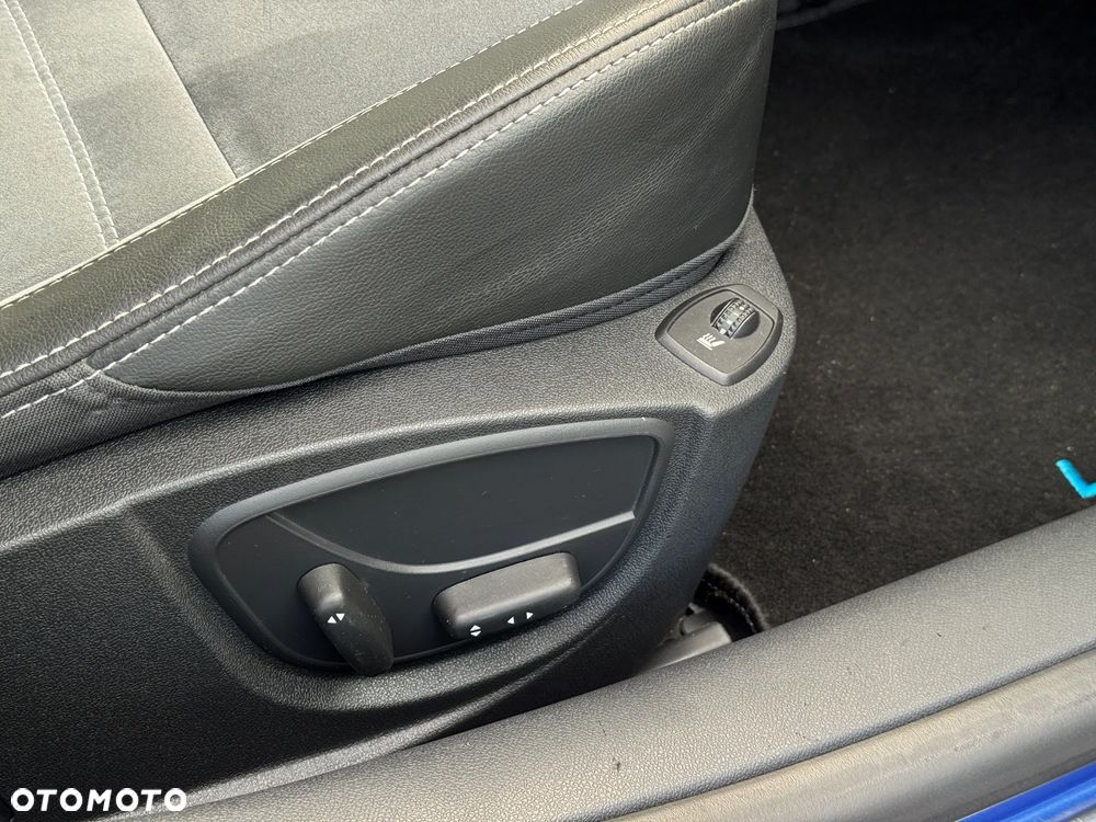 Renault Laguna 2.0 dCi Initiale ESM - 37