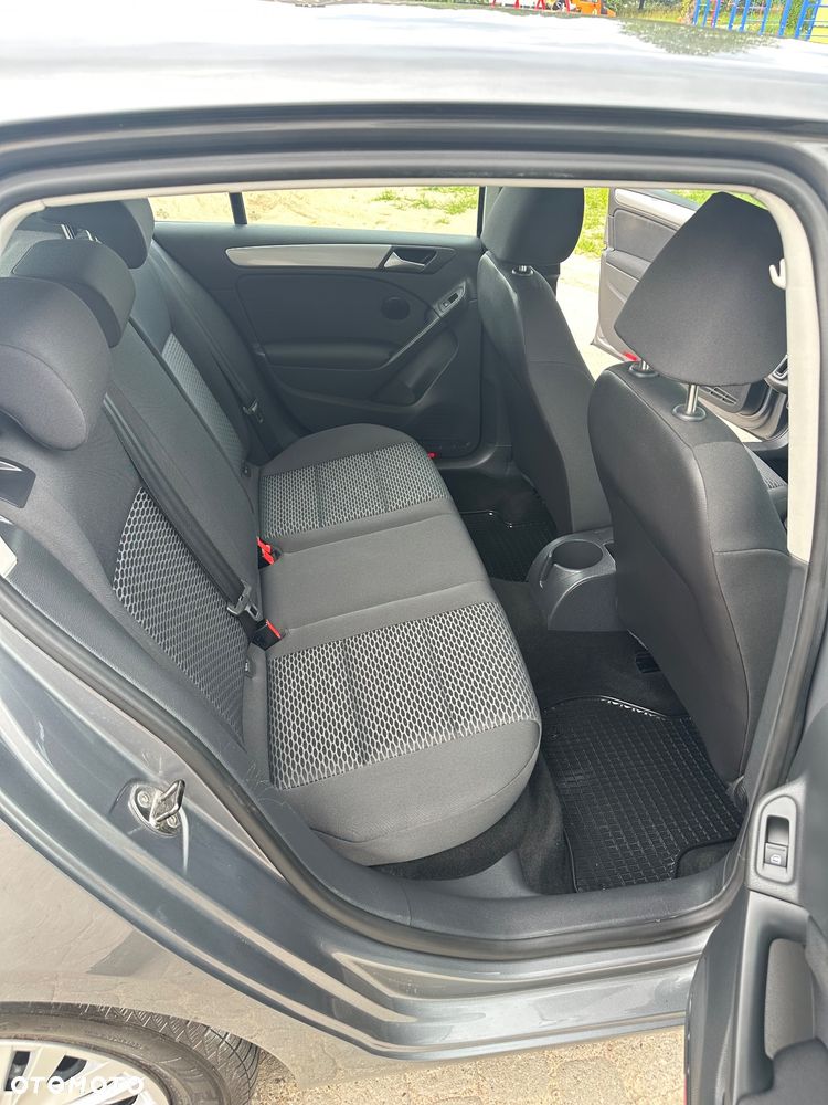 Volkswagen Golf - 30