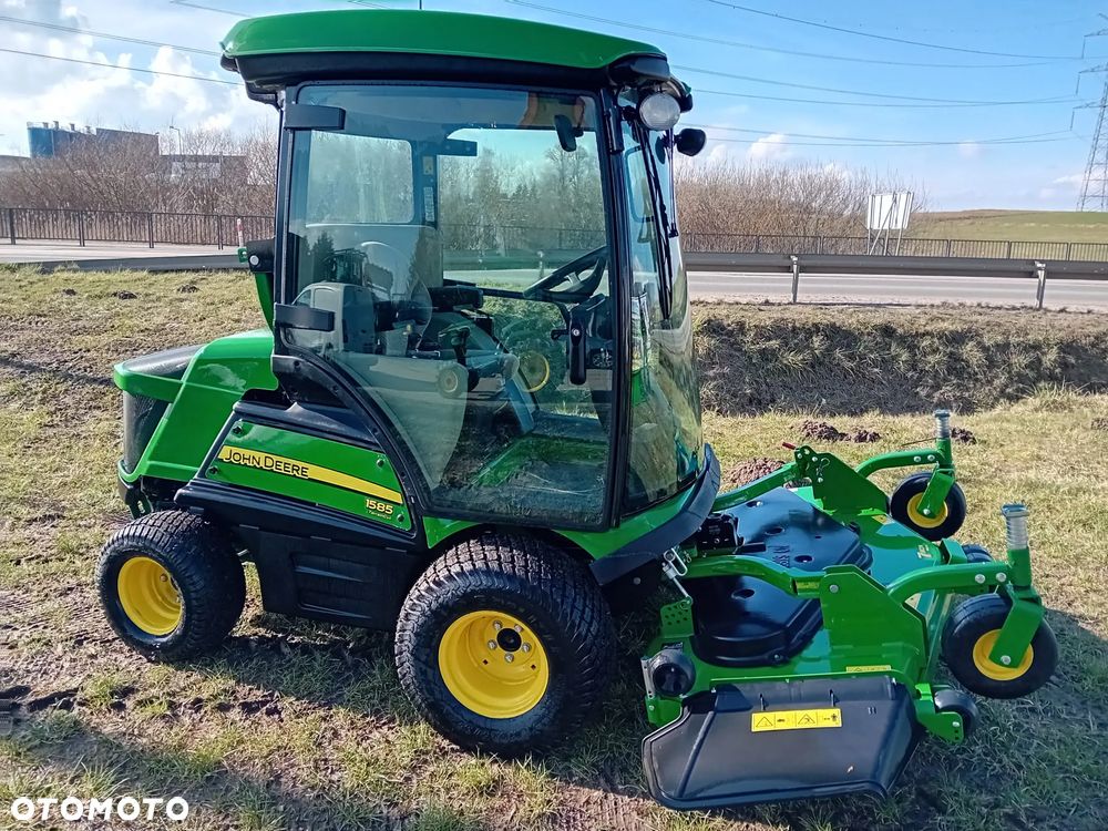 John Deere 1585 - 4