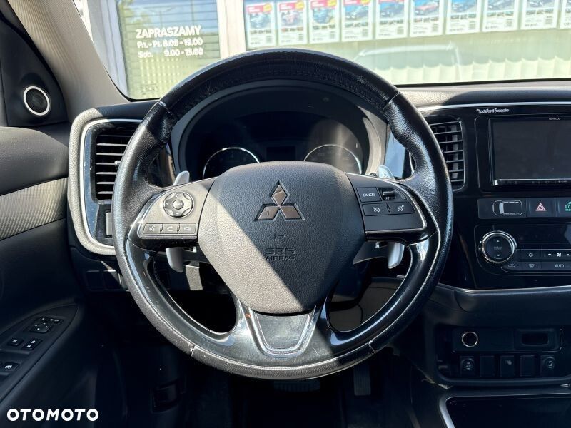 Mitsubishi Outlander 2.0 Instyle + 4WD CVT - 4