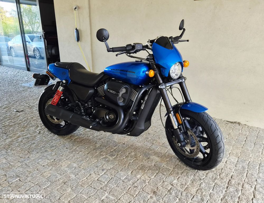 Harley-Davidson Street ROD - 2