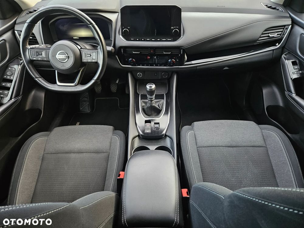 Nissan Qashqai 1.3 DIG-T N-CONNECTA - 31