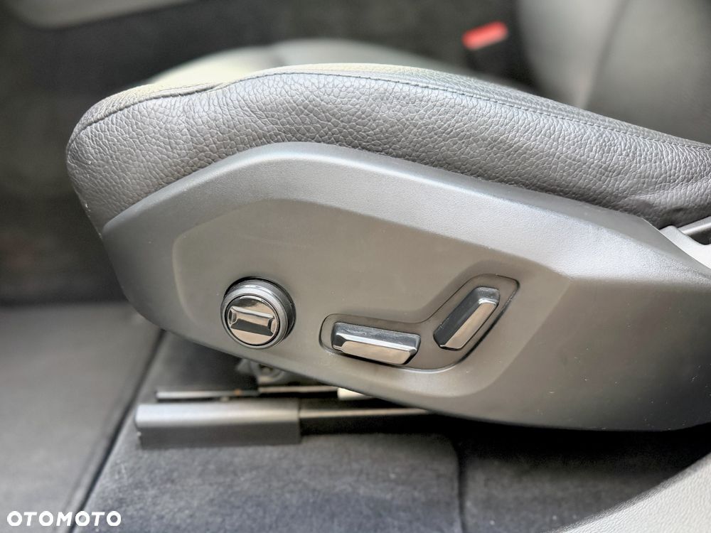 Volvo XC 60 B5 B Geartronic Inscription - 37
