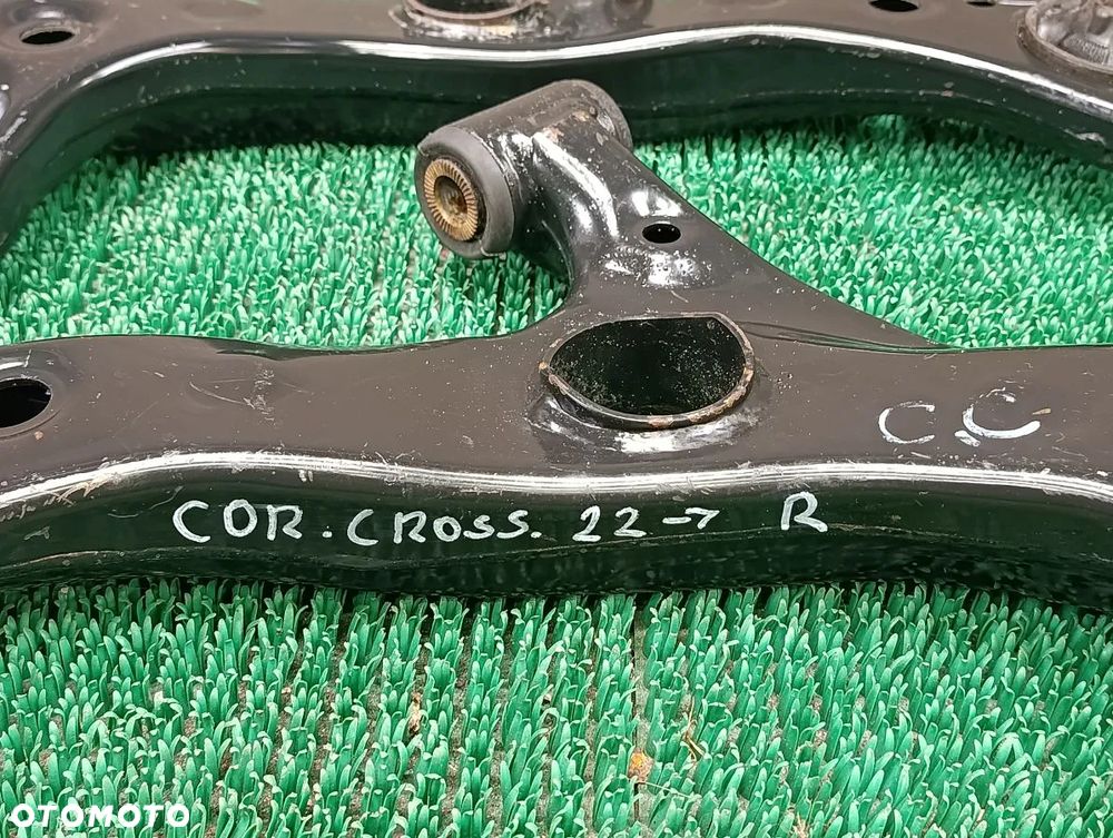 TOYOTA COROLLA CROSS od 2022r Wahacz Przód Prawy Lewy - 2