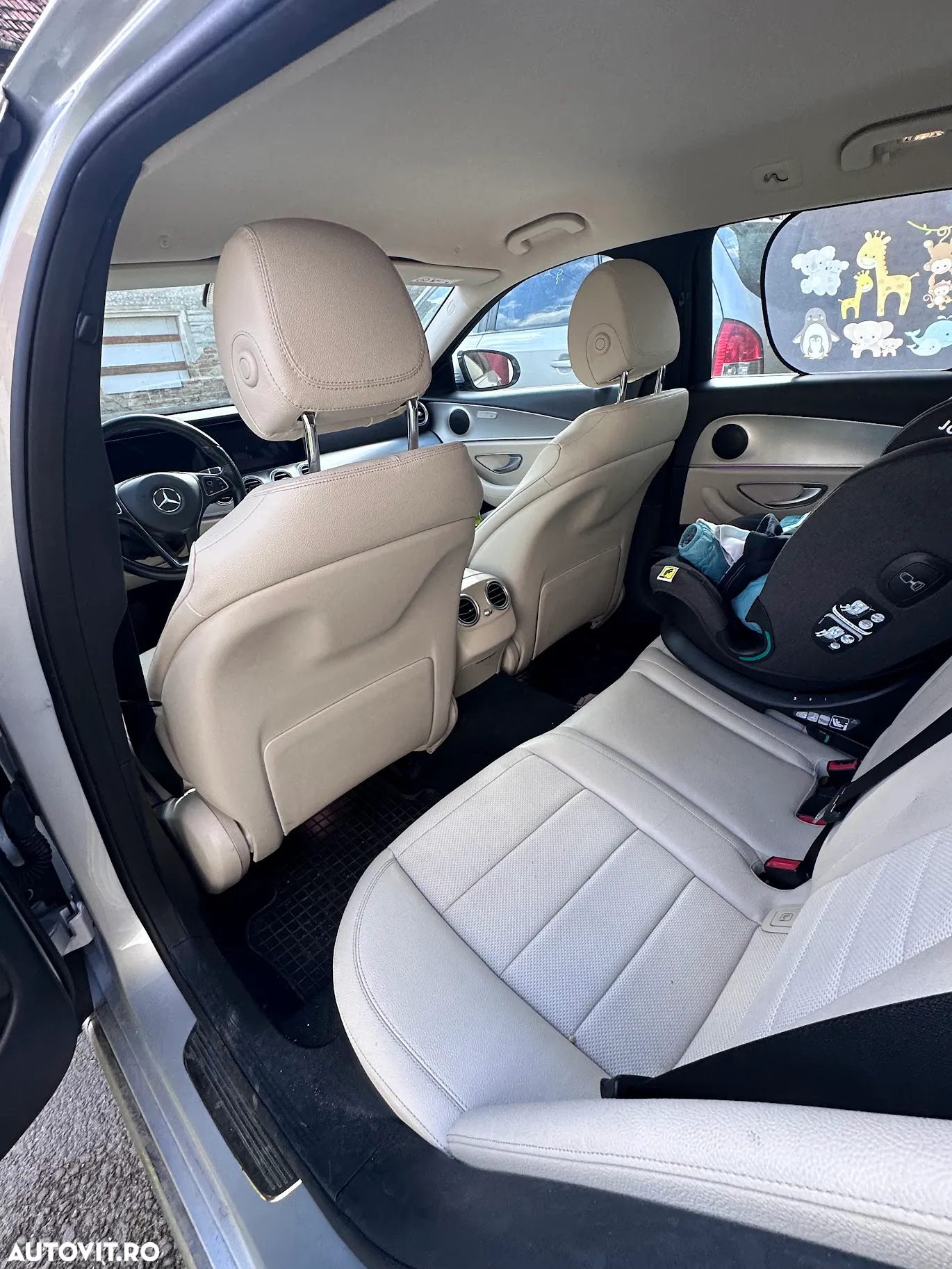 Mercedes-Benz E 200 d T 9G-TRONIC - 4