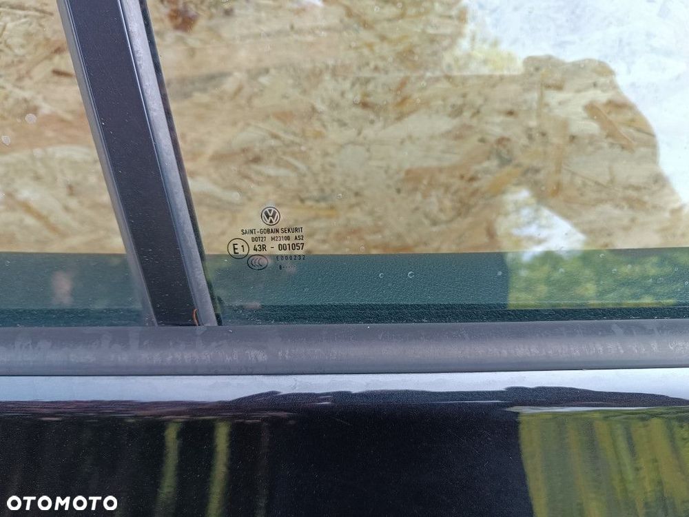 VW GOLF 5 V PLUS DRZWI TYL PRAWY KOD LAK LC9Z - 3