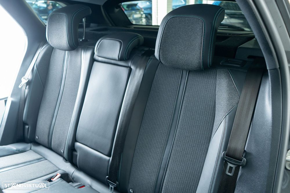 Peugeot 3008 1.6 Hybrid Allure e-EAT8 - 8