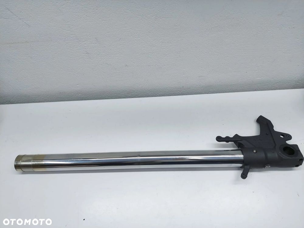 Laga prawa przód tył Suzuki GSX-S 1000 L7 - 1