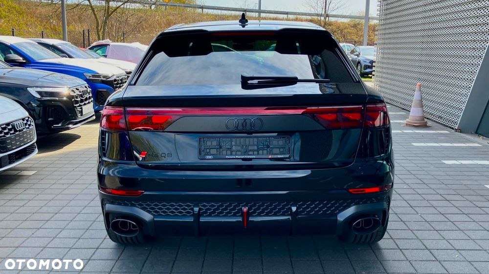 Audi RS Q8 - 9