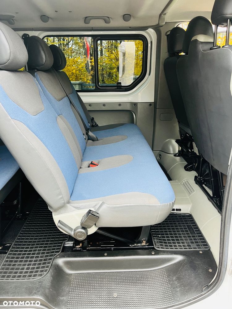 Renault Trafic Passenger FAP L2H1 Expression - 15
