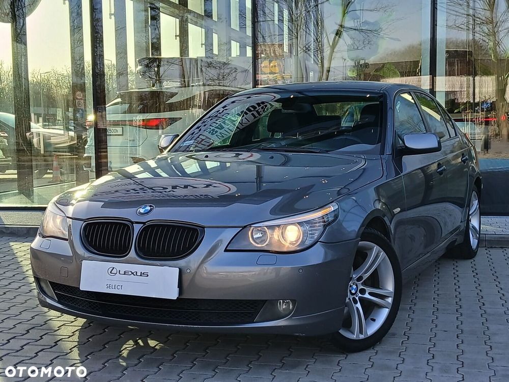BMW Seria 5 540i - 10