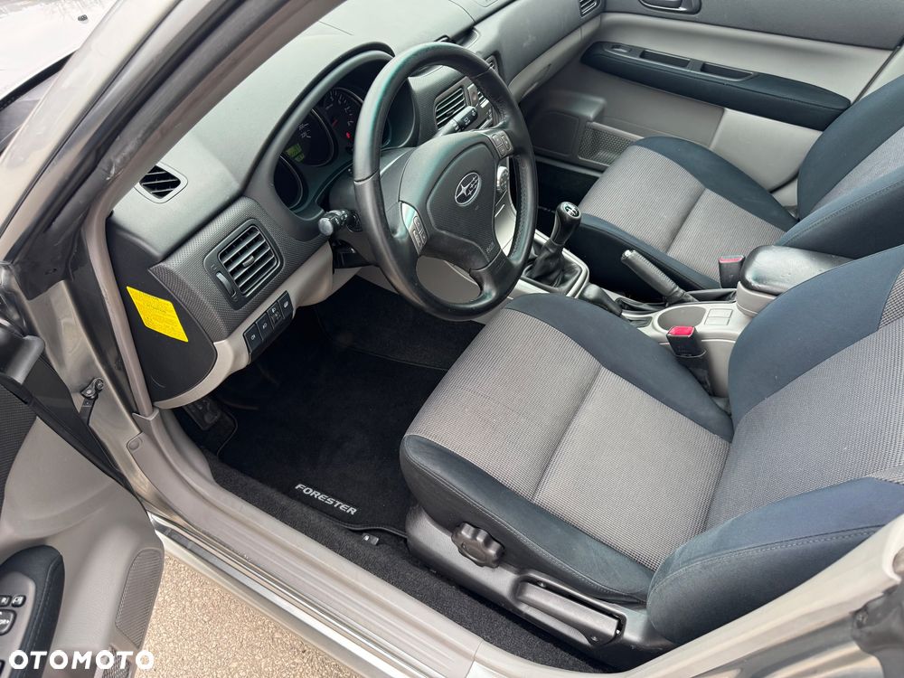 Subaru Forester 2.0X Celebration - 14