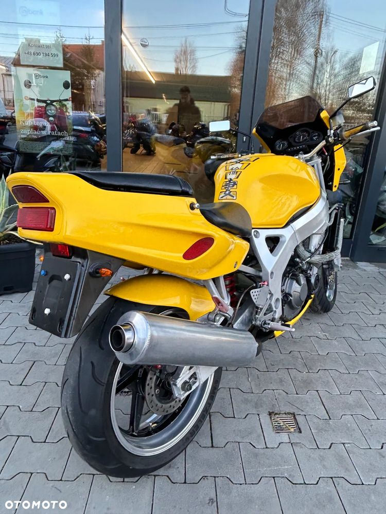 Honda CBR - 8
