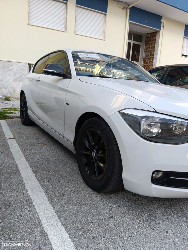BMW 114 i Sport Line - 2