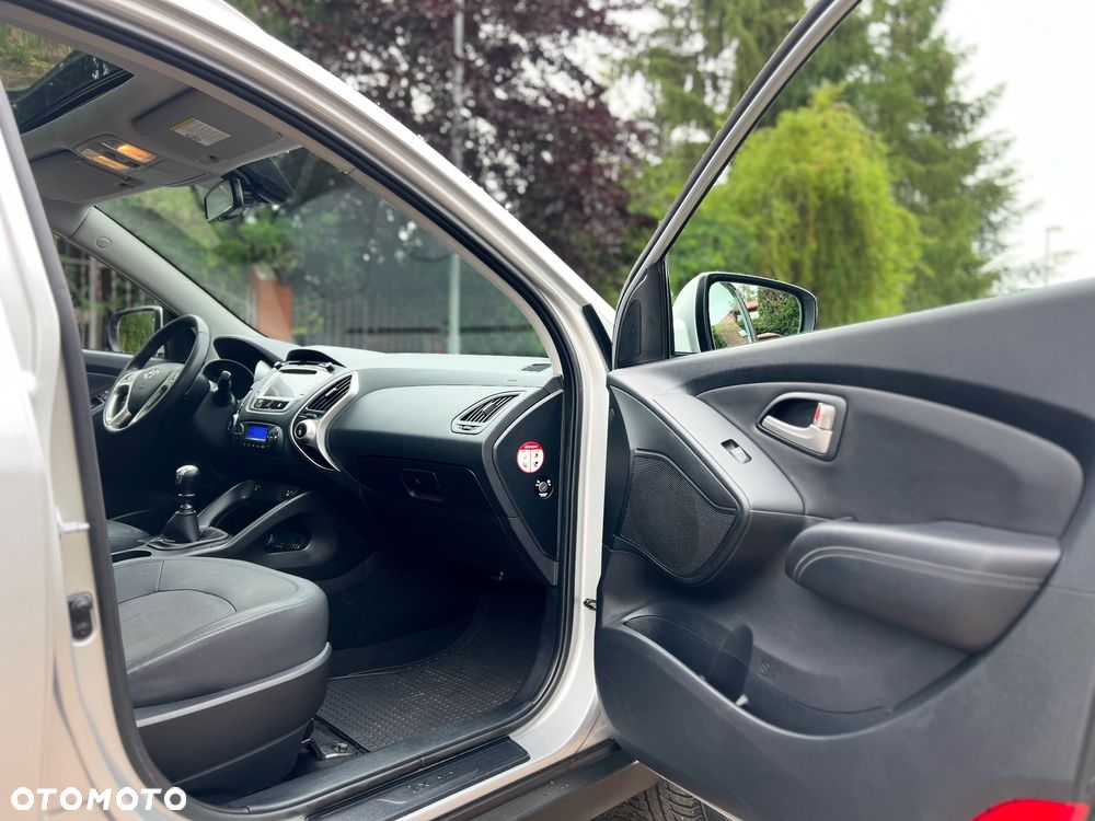 Hyundai ix35 blue 1.6 2WD Finale Gold - 28