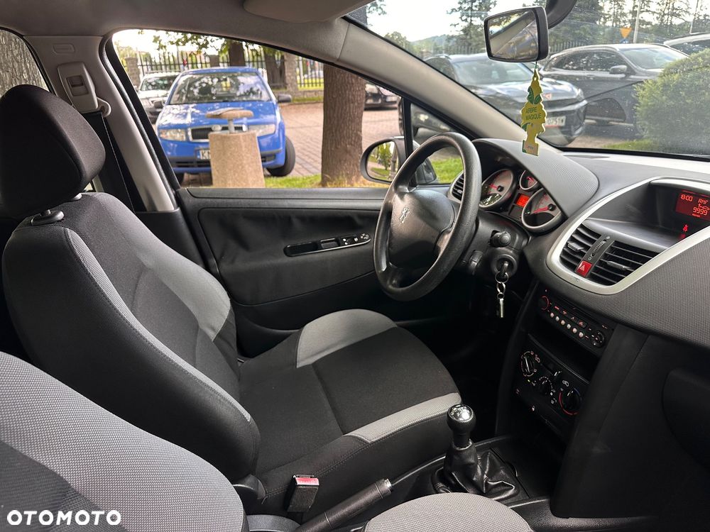Peugeot 207 95 VTi Family - 28