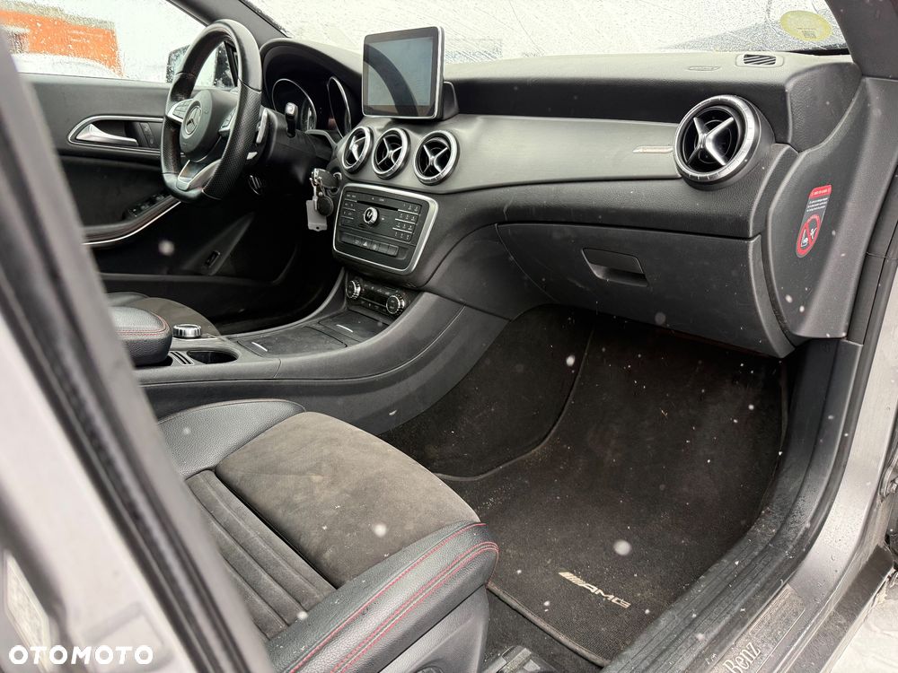 Mercedes-Benz CLA 200 (CDI) d 4Matic 7G-DCT AMG Line - 10