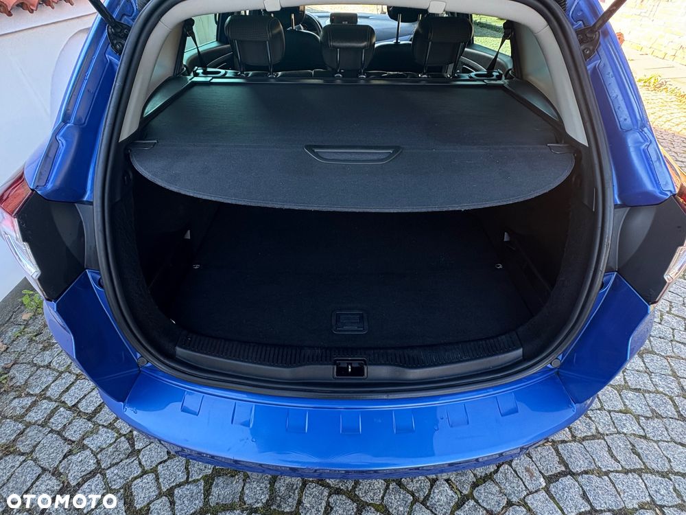 Renault Megane TCe 180 GT - 17