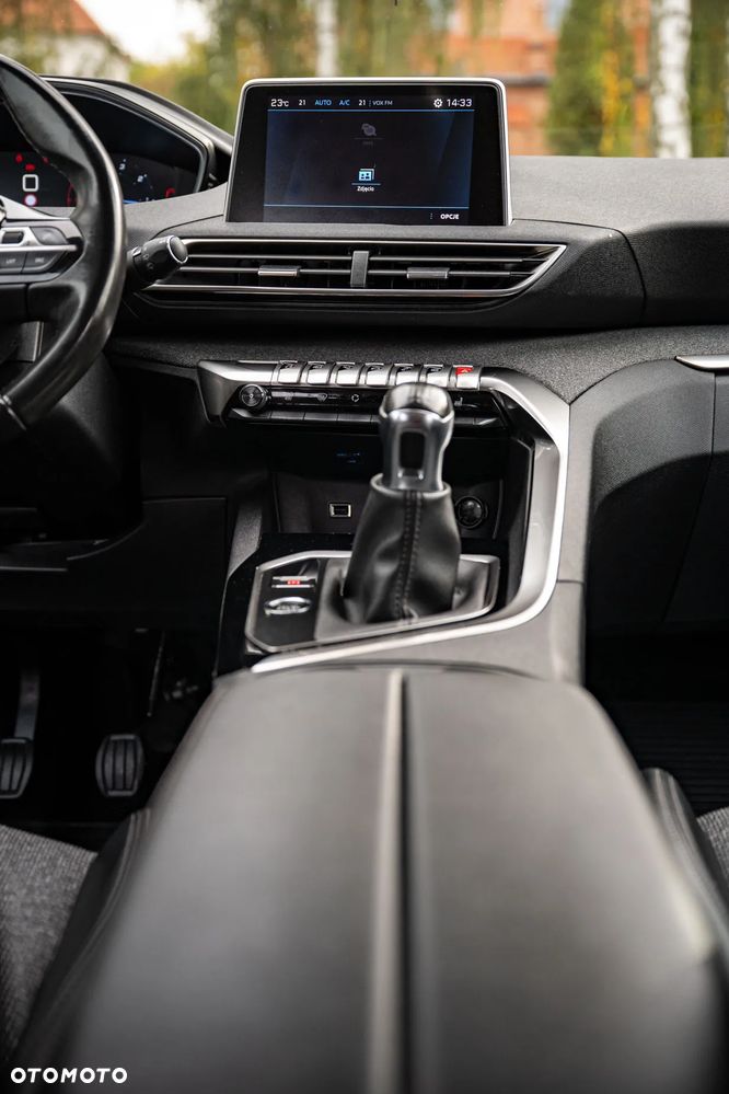 Peugeot 3008 BlueHDi 130 Stop & Start Allure - 31