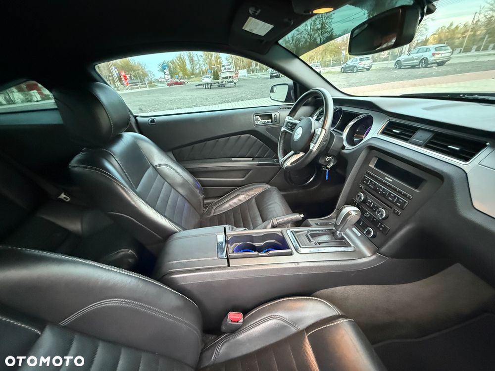 Ford Mustang 3.7 V6 - 8