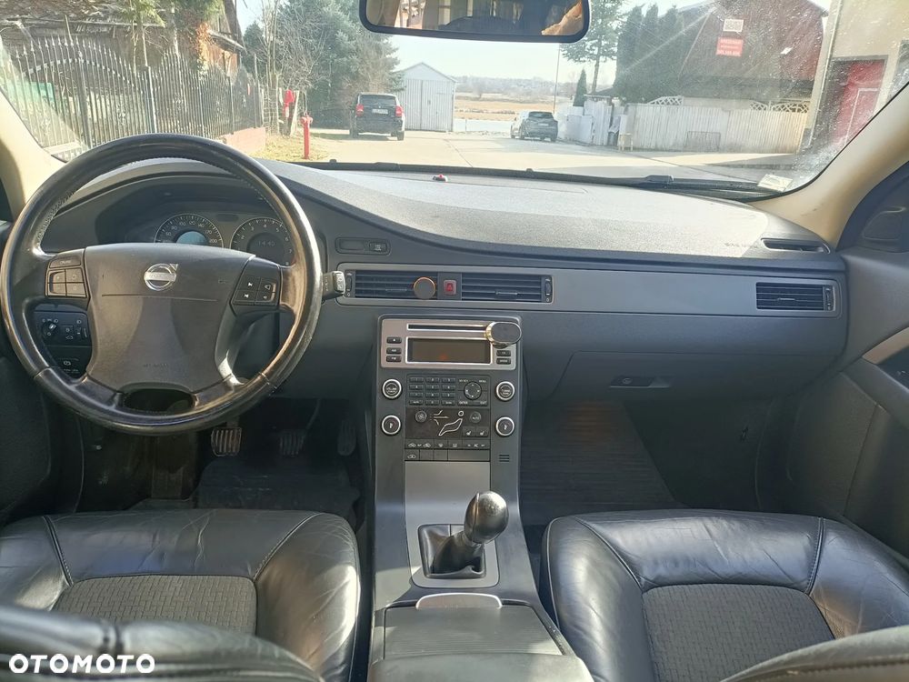 Volvo V70 2.5T Momentum - 5