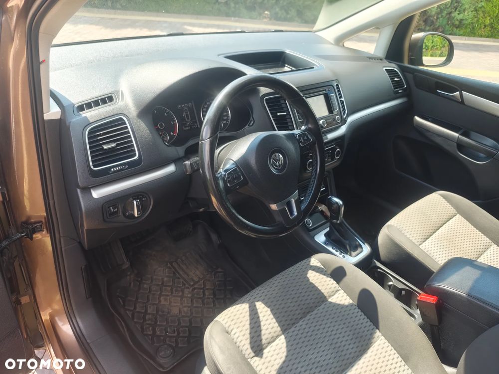 Volkswagen Sharan 2.0 TDI Comfortline DSG - 18