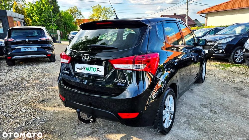 Hyundai ix20 1.4 Premium blue - 13