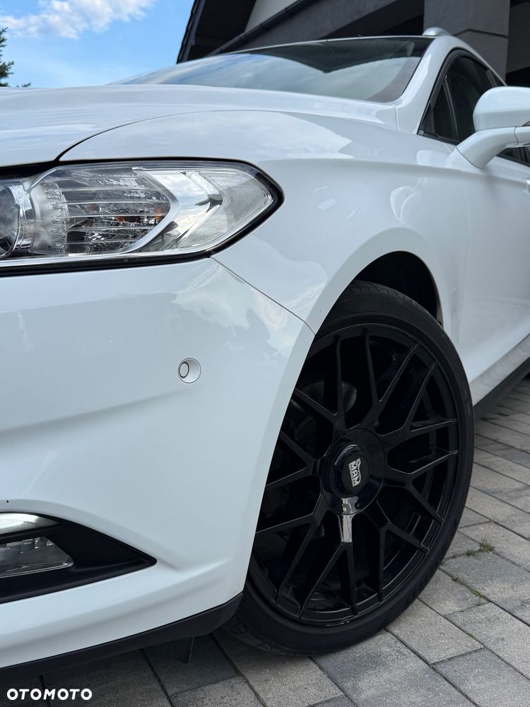 Ford Mondeo 2.0 TDCi Ambiente PowerShift - 19